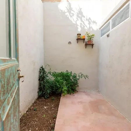 בית נופש Townhouse *